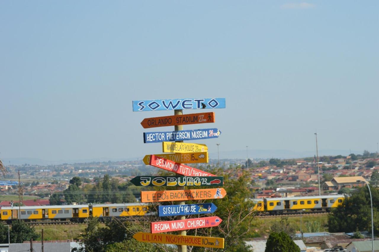 Albergue Lebo'S Soweto Backpackers Exterior foto