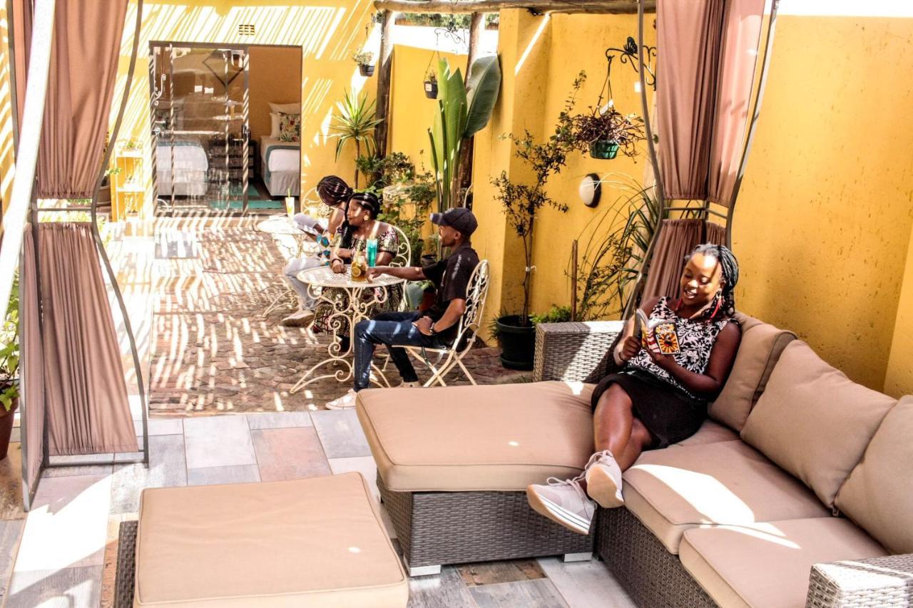 Albergue Lebo'S Soweto Backpackers Exterior foto